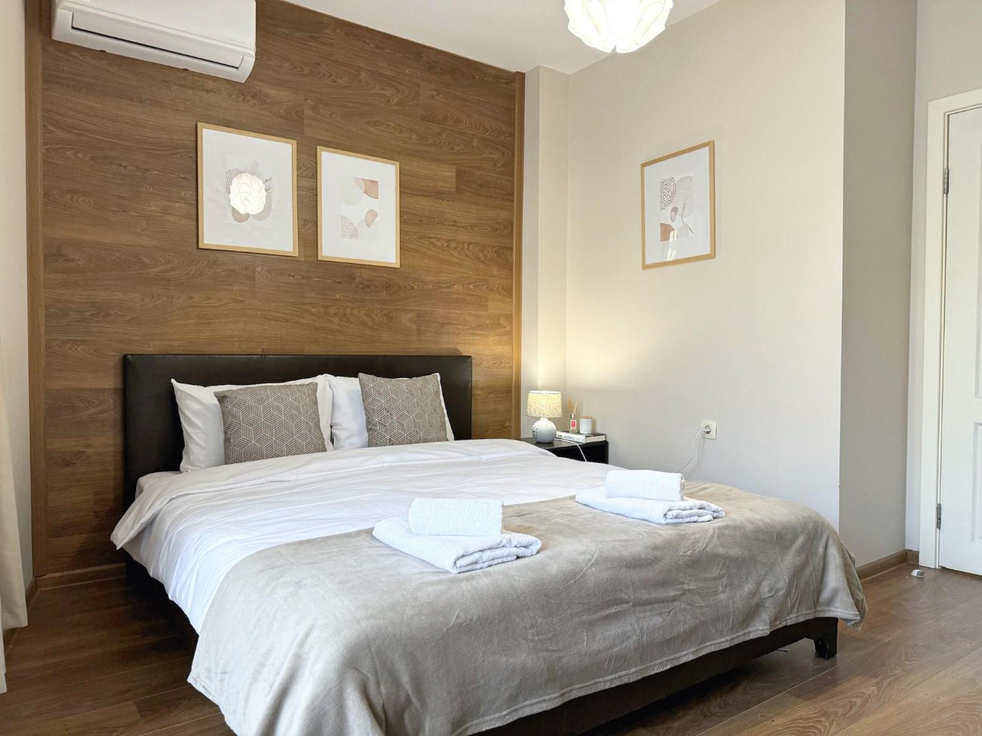 Centre Apt. With Parking For 4 Guests Daire *