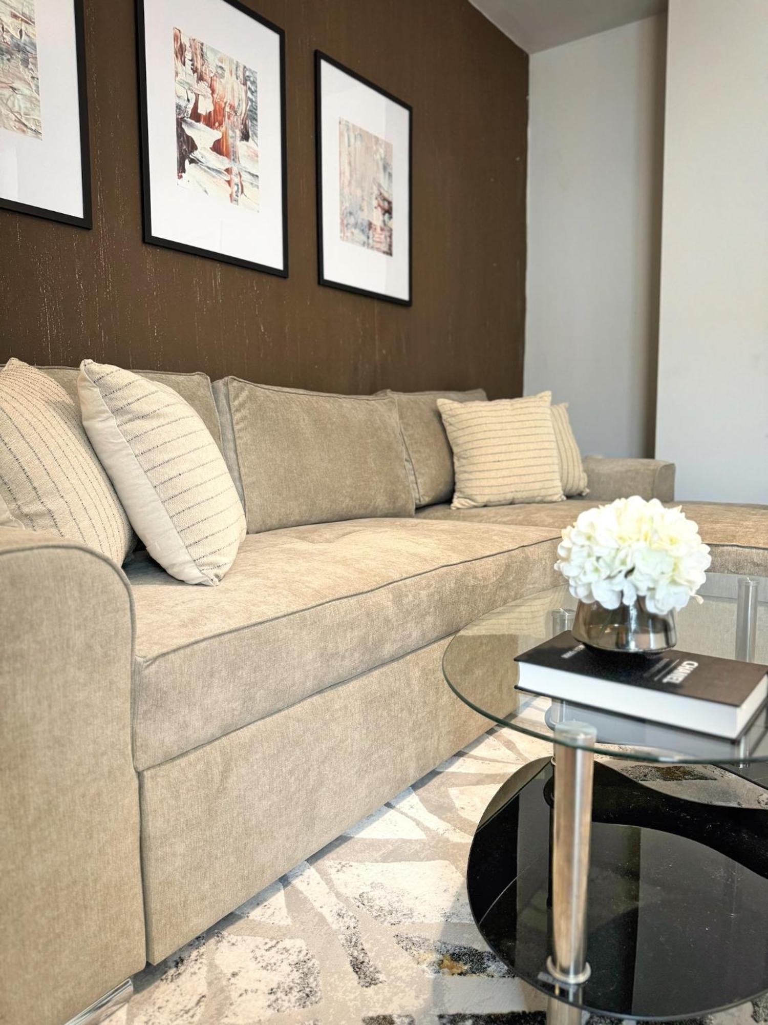 Centre Apt. With Parking For 4 Guests Appartamento